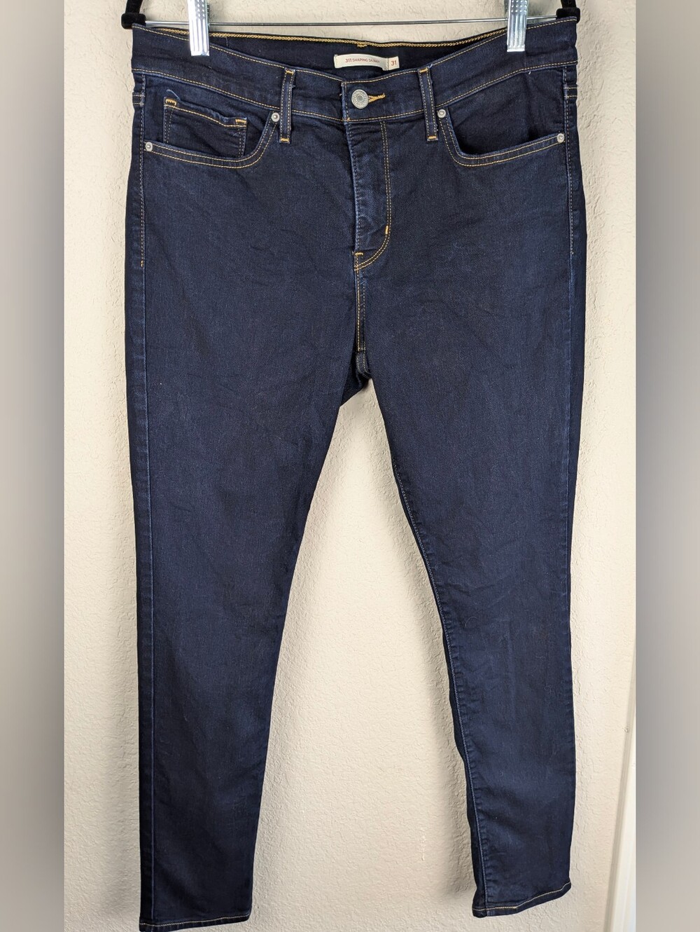 Levis 311 Shaping Skinny Jeans Size 31 Dark Blue 30" Inseam Excellent Condition